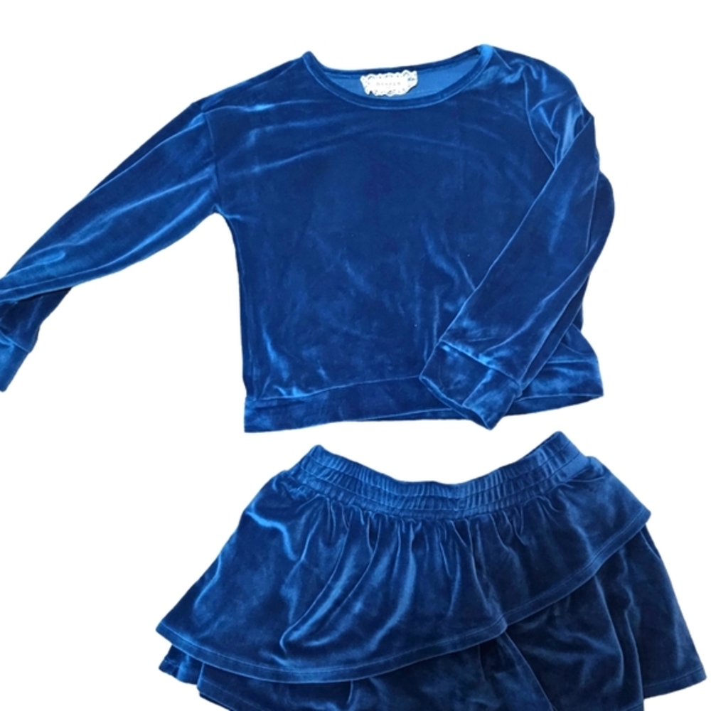 Girls skirt set